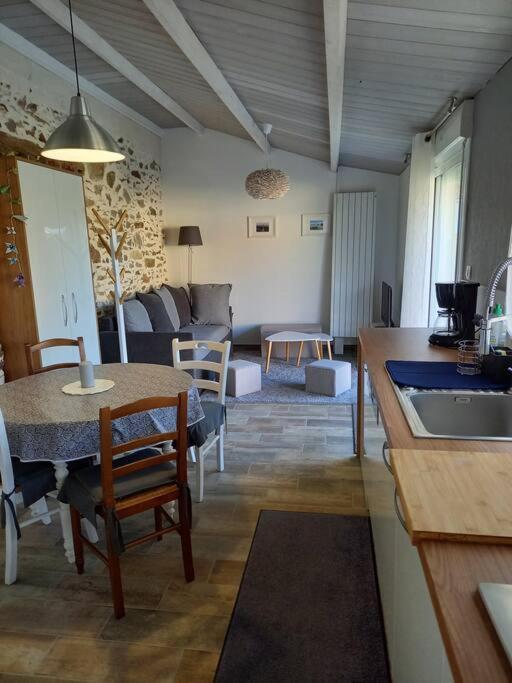 Lac Grand Lieu : Maisonnette Au Calme Avec Jardin Saint-Lumine-de-Coutais Exterior foto